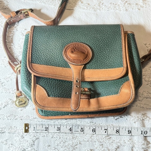 Dooney & Bourke Green and Tan Crossbody Bag - Picture 14 of 15